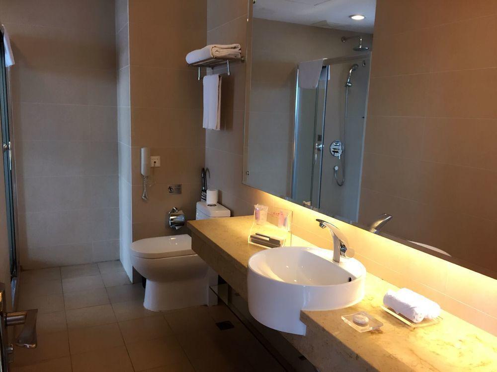 Guangzhou Bauhinia Hotel Buitenkant foto